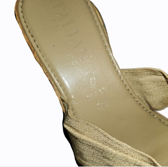 (3/$25) Italian Shoemakers Tan Sandals - Picture 4 of 4